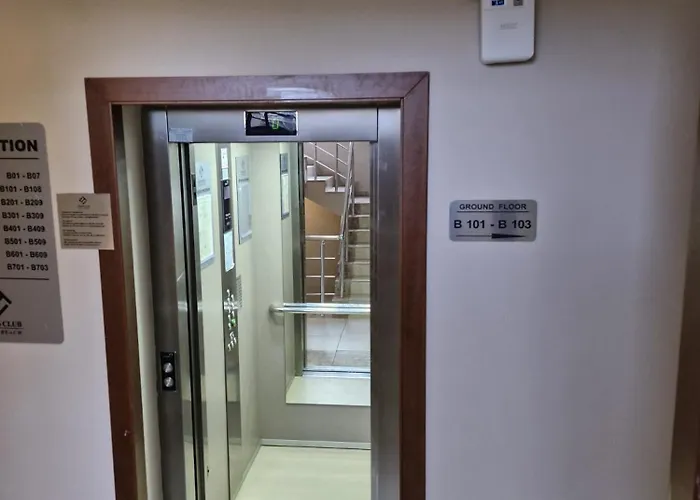 Sun Travel Sunny Apartment